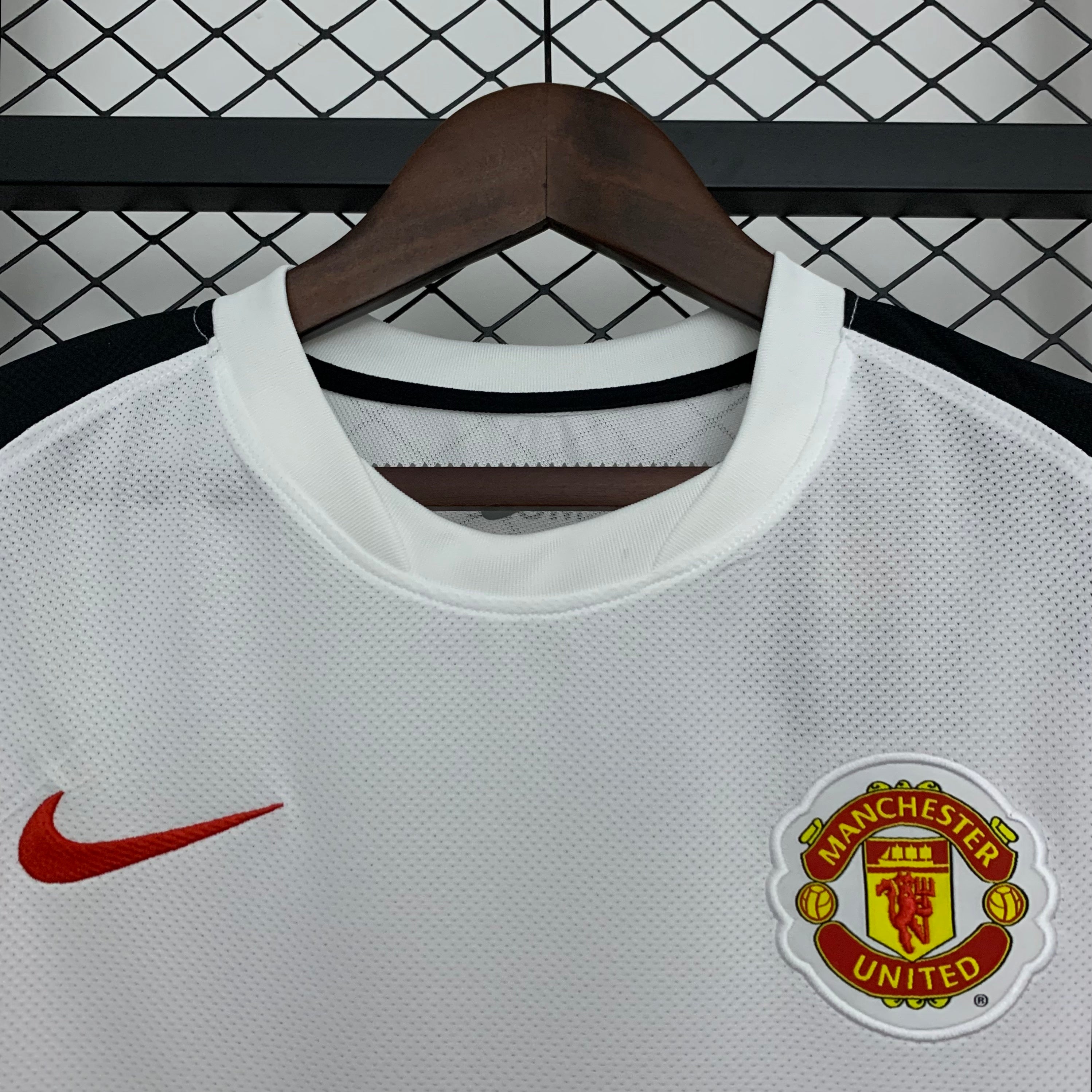 10-11 Manchester United Away Retro Shirt