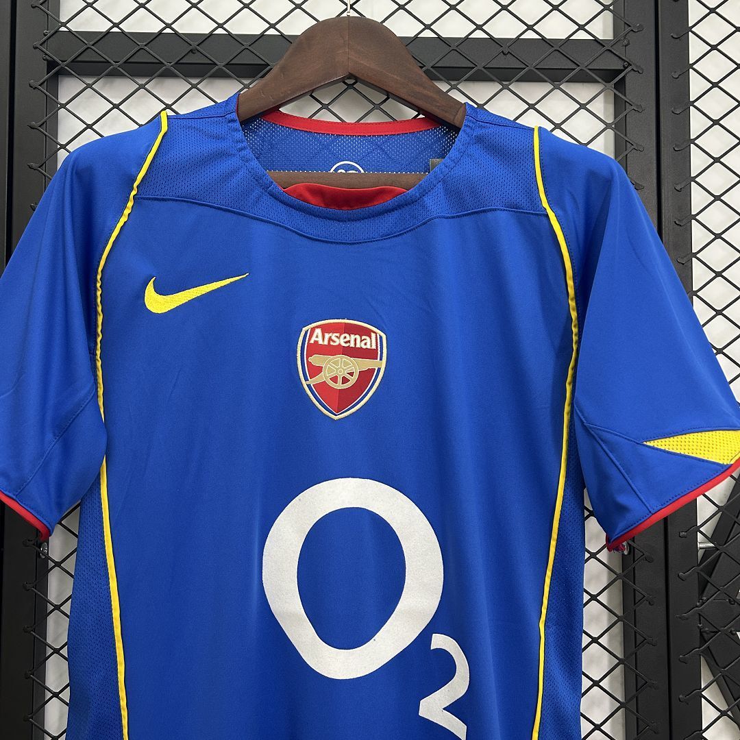 04-05 Arsenal Away Retro Shirt