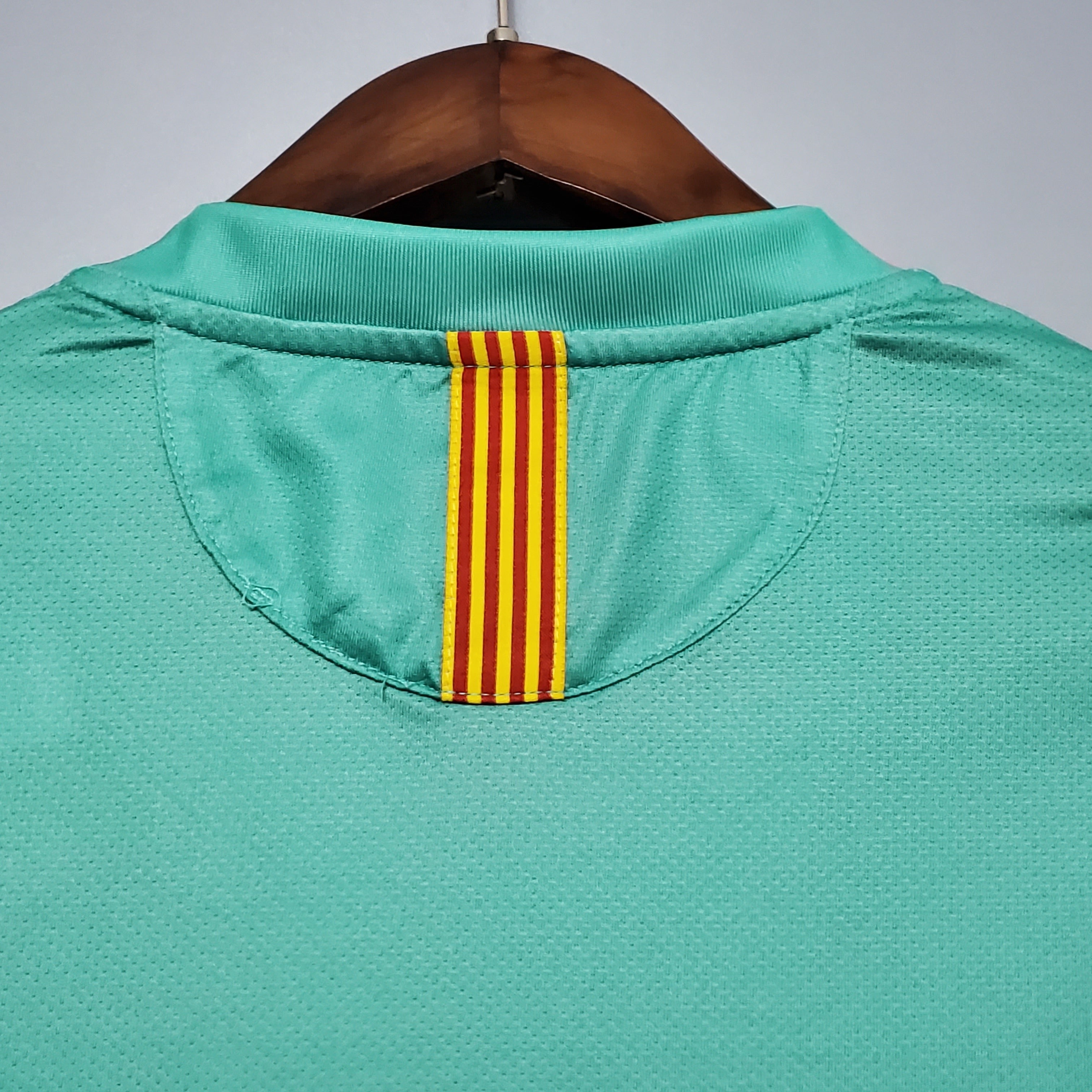 10-11 Barcelona Away Retro Shirt