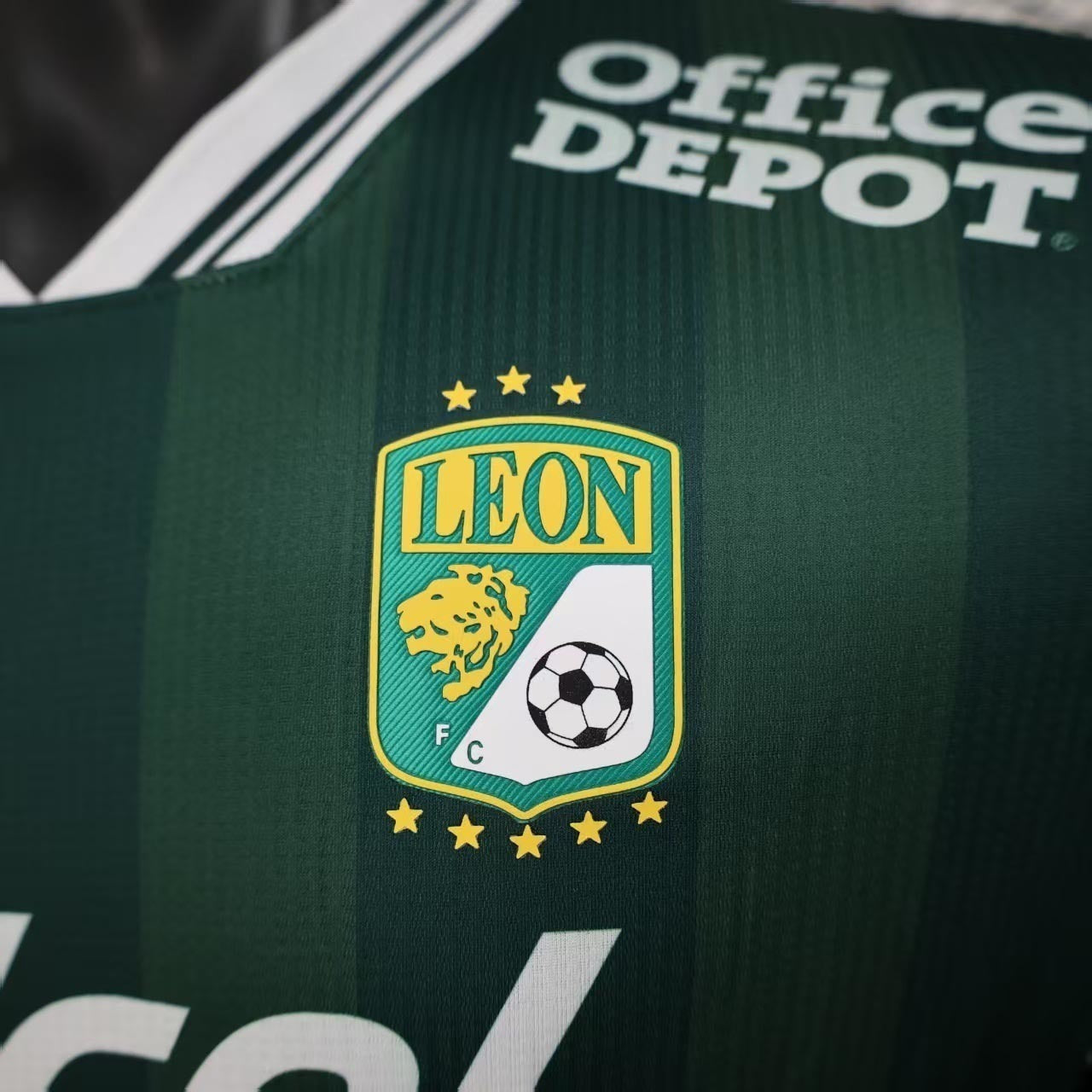 25-26 León Home Shirt