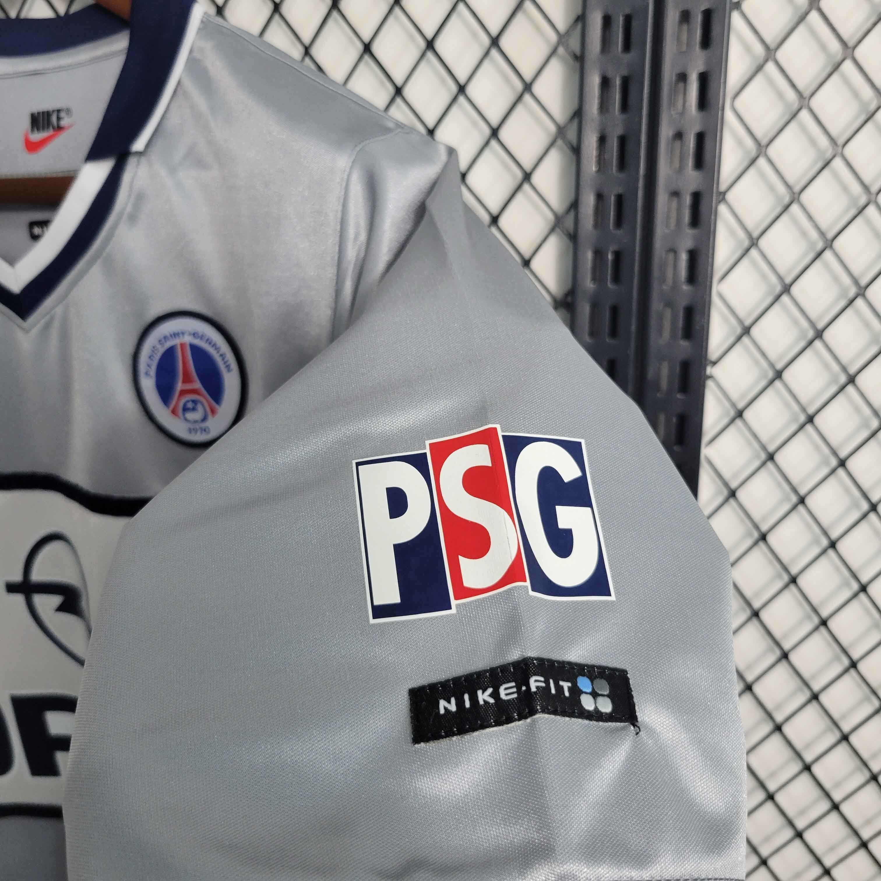 00-01 Retro PSG Away Shirt