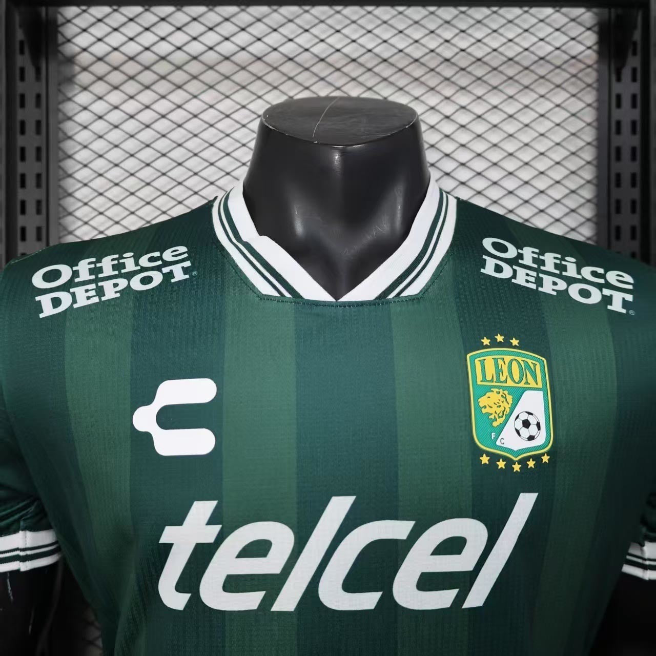 25-26 León Home Shirt