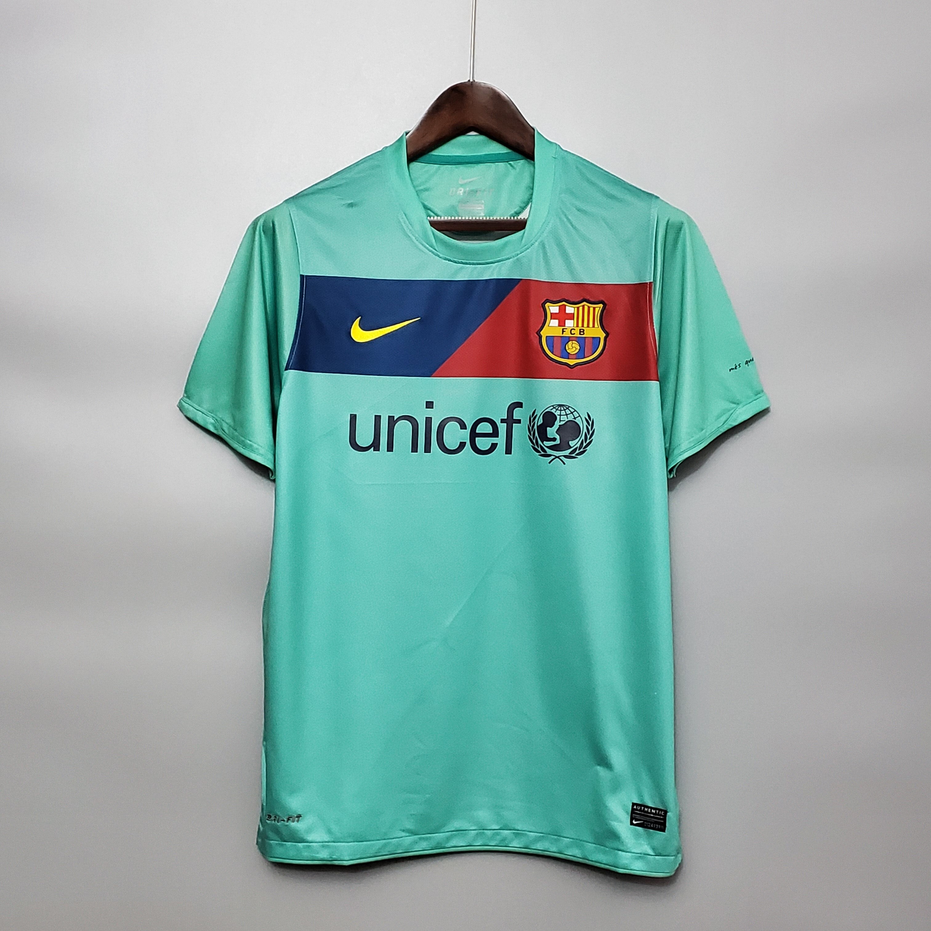10-11 Barcelona Away Retro Shirt