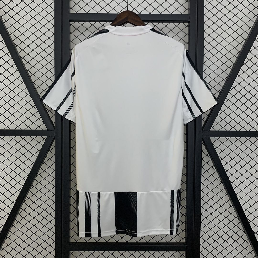 25-26 Juventus Home Shirt