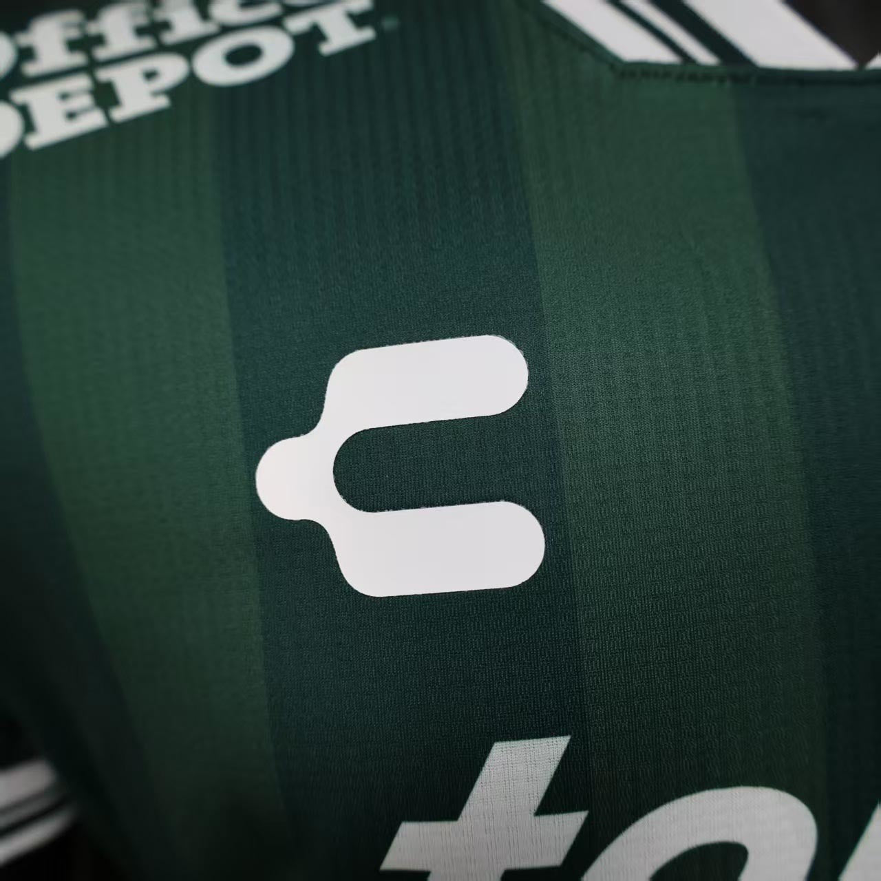 25-26 León Home Shirt