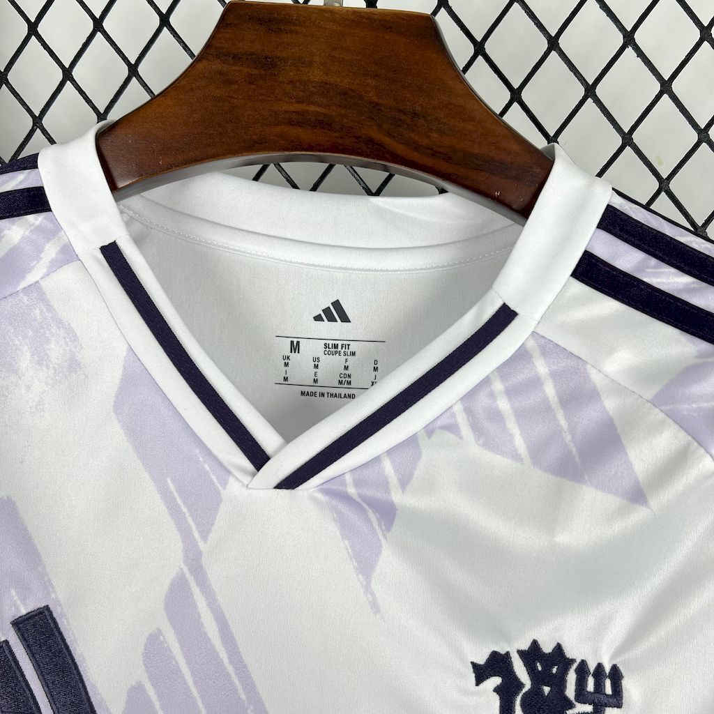 25-26 Manchester United Away Shirt