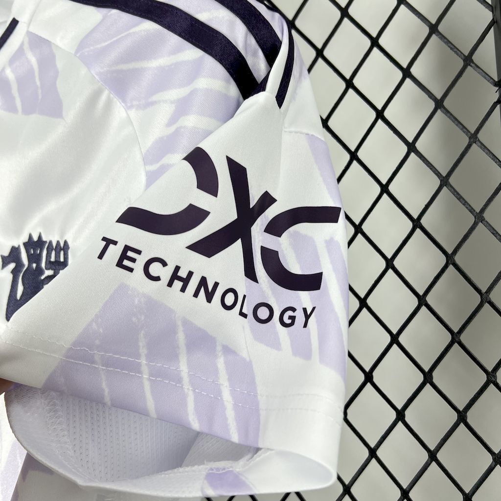 25-26 Manchester United Away Shirt