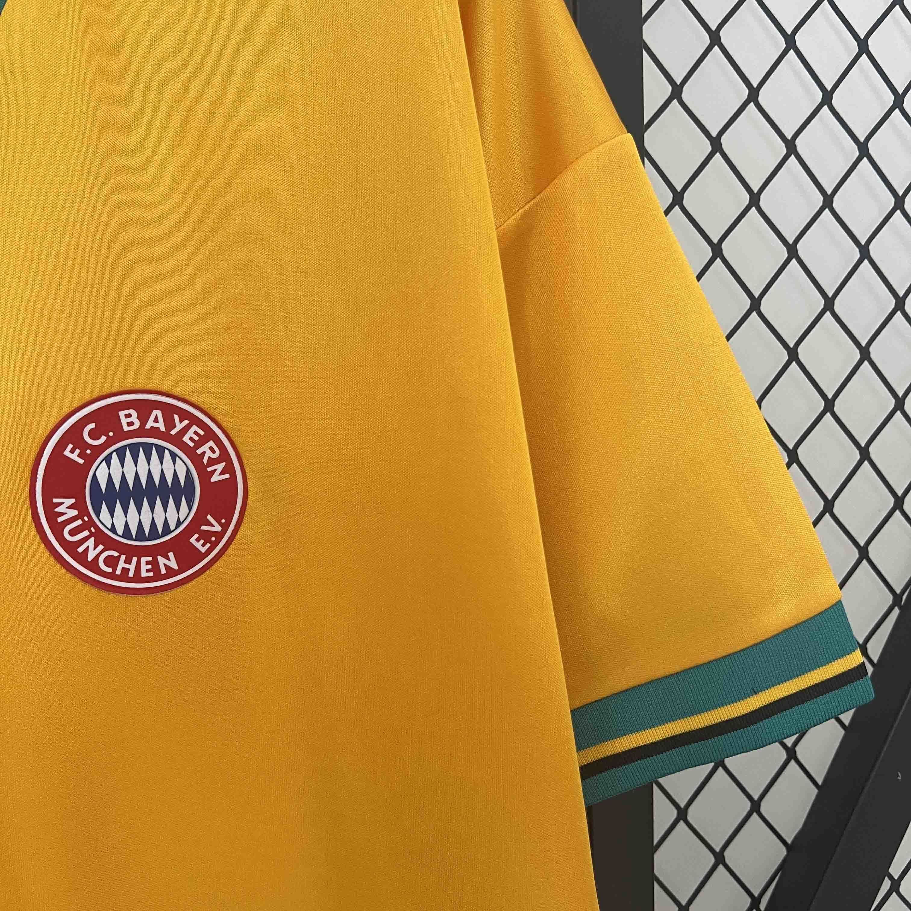 93-95 Bayern Away Retro Shirt