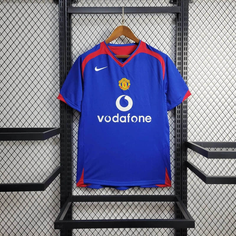 05-06 Manchester United Away Retro Shirt