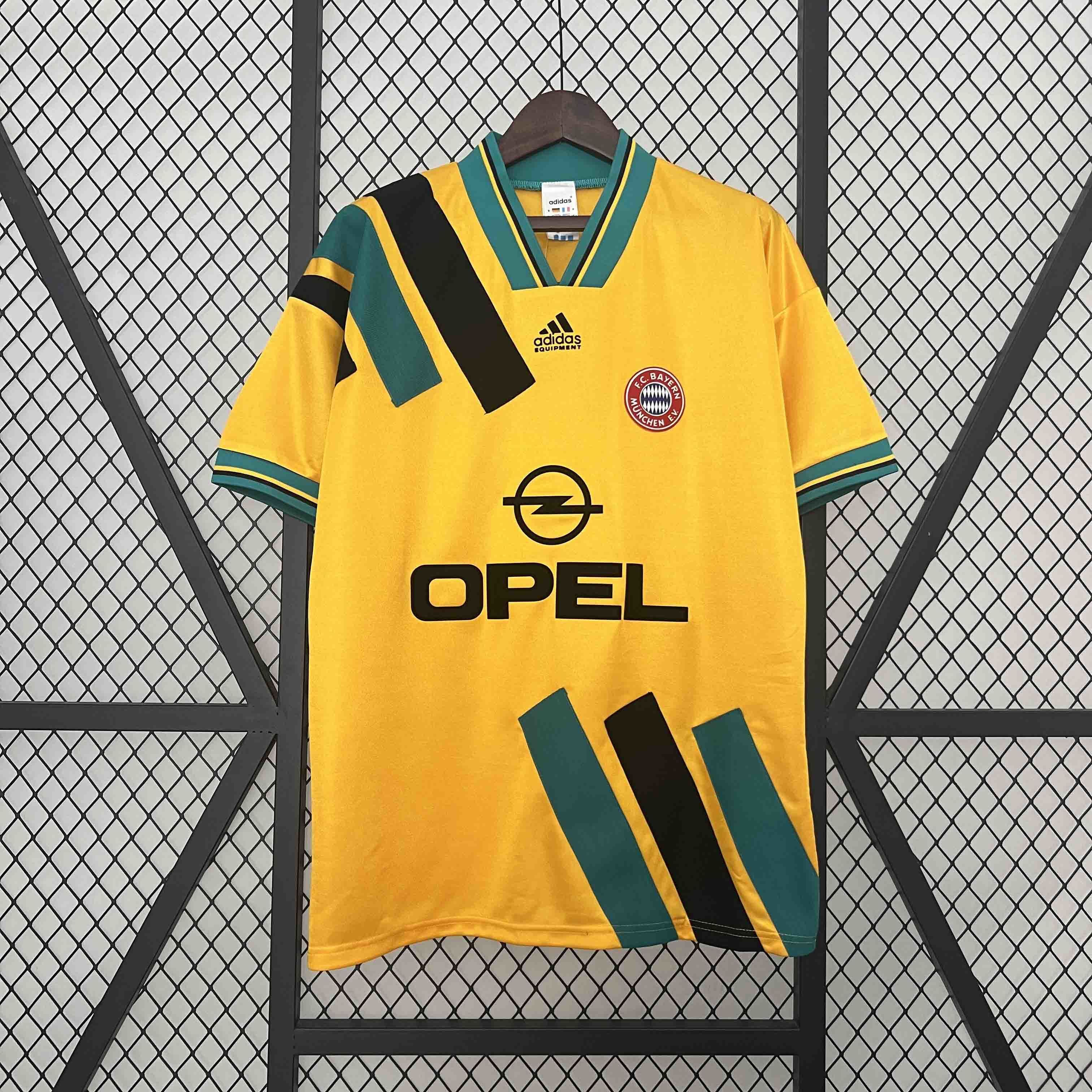 93-95 Bayern Away Retro Shirt