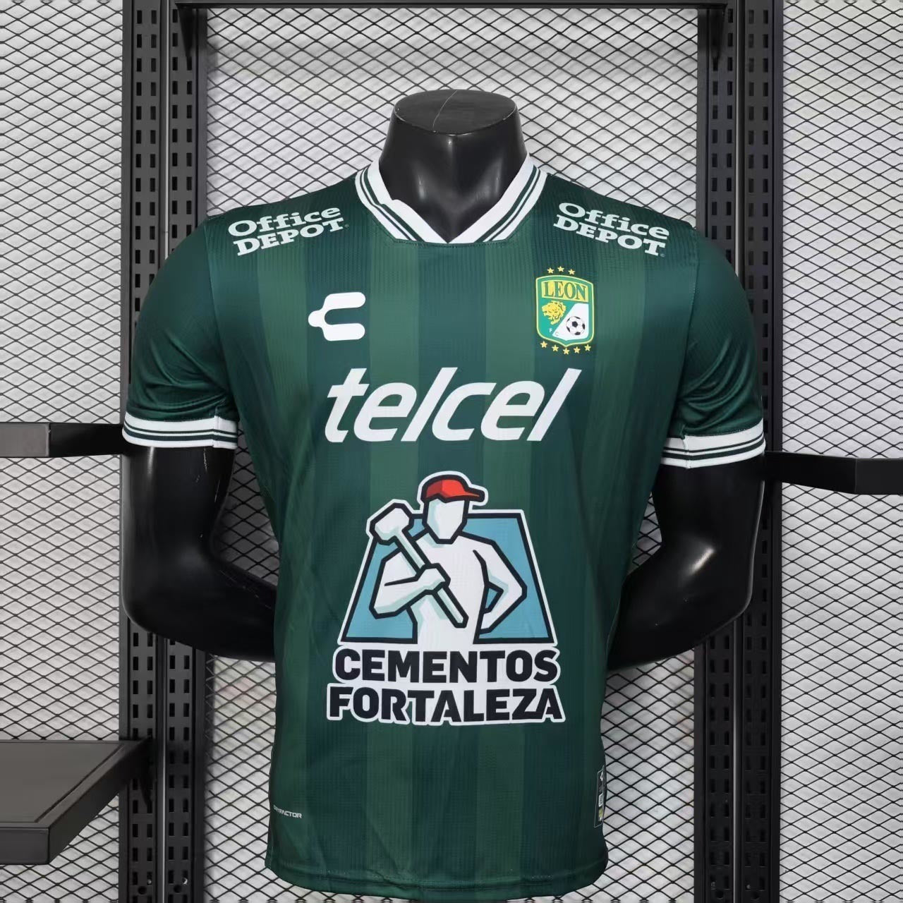 25-26 León Home Shirt
