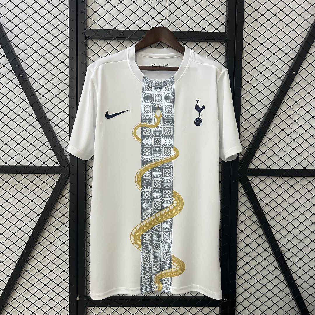 25-26 Tottenham Pre-match Shirt