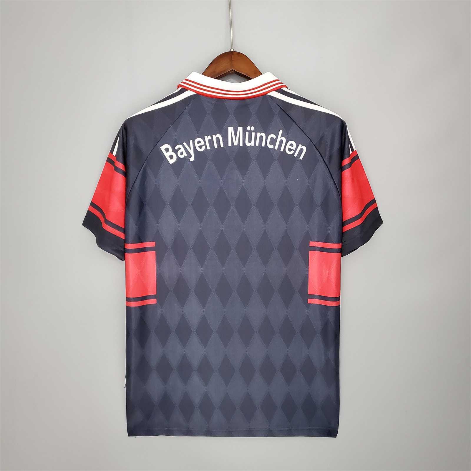 97-99 Bayern Munich home